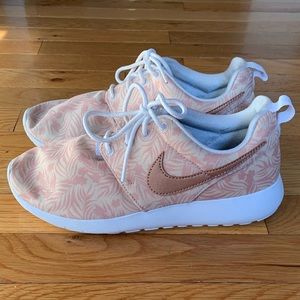 Rare Nike Roshe